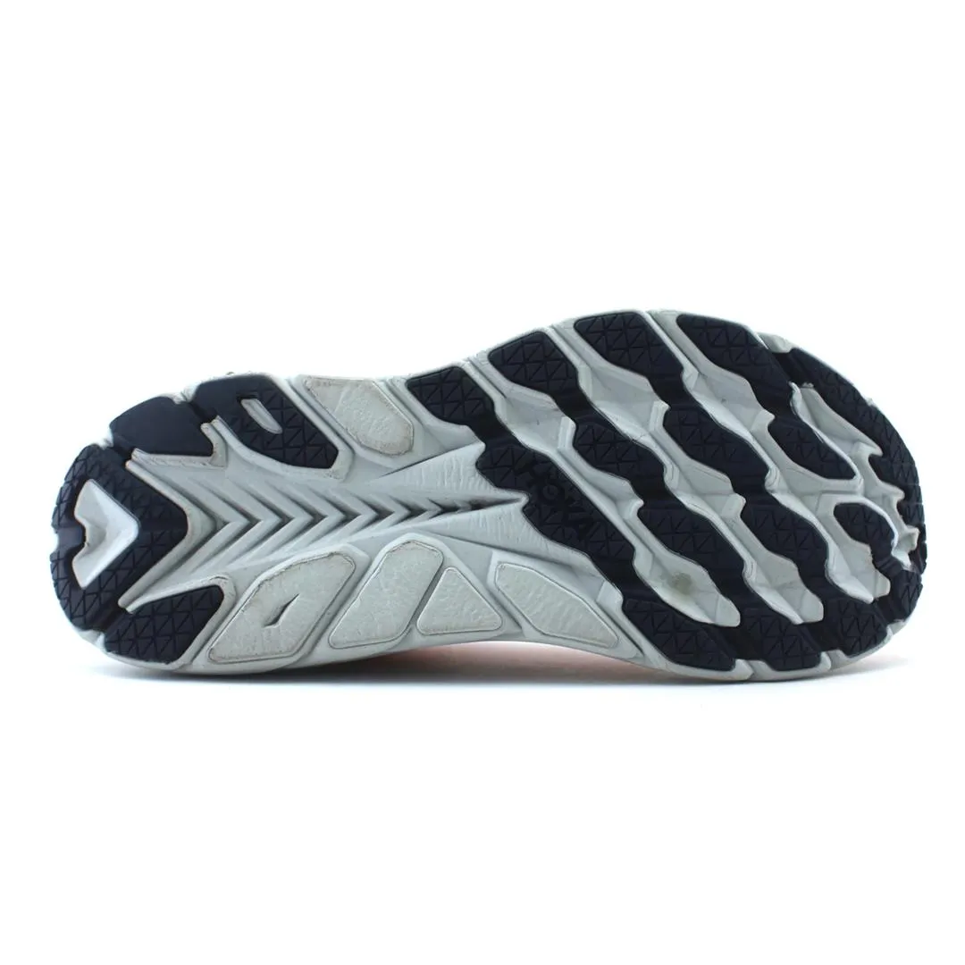 HOKA ONE ONE CLIFTON 8