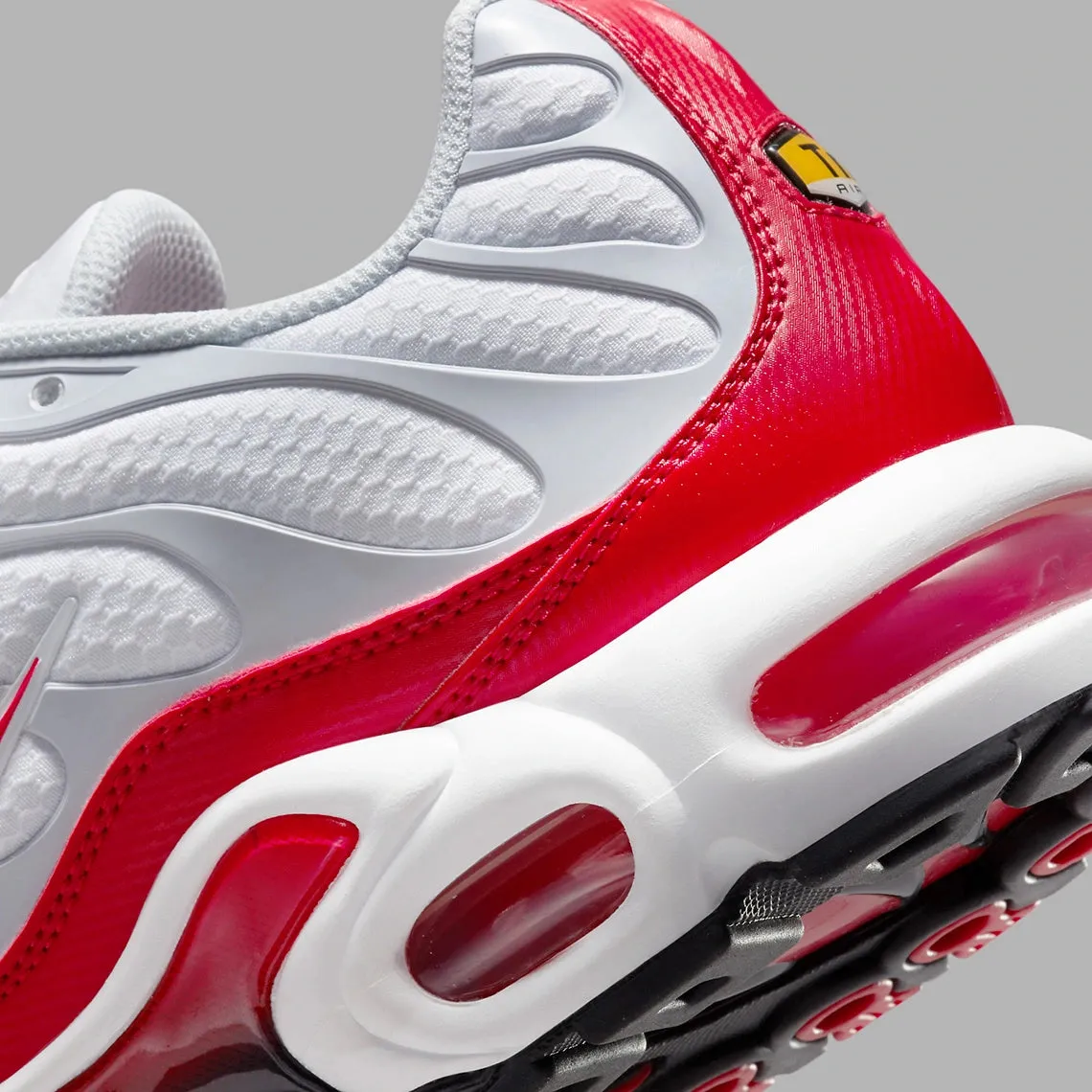 Nike Air Max Plus AM1 University Red